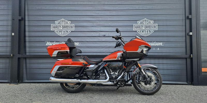 CVO Road Glide 121 25TH ANNIVERSARY